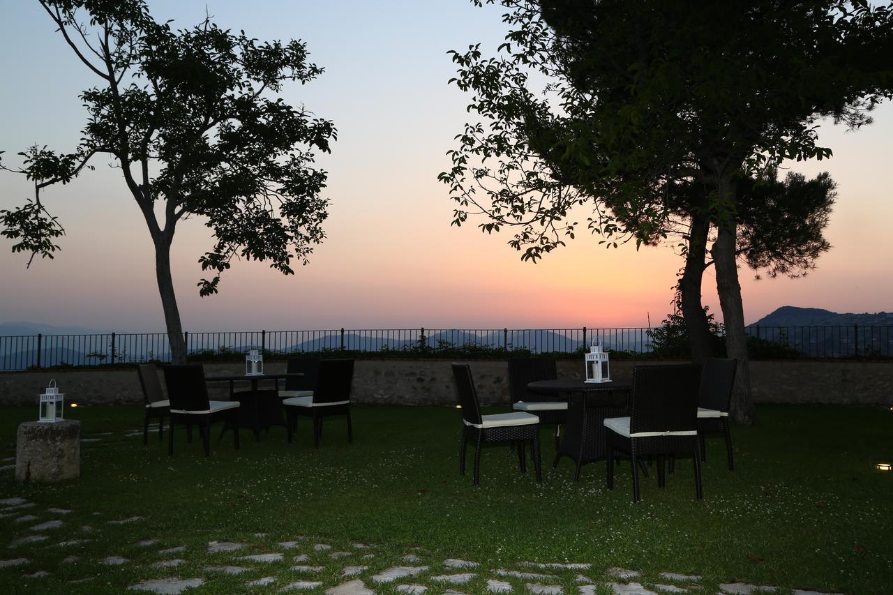 Monastero Di Sant'Erasmo Hotel Veroli ภายนอก รูปภาพ