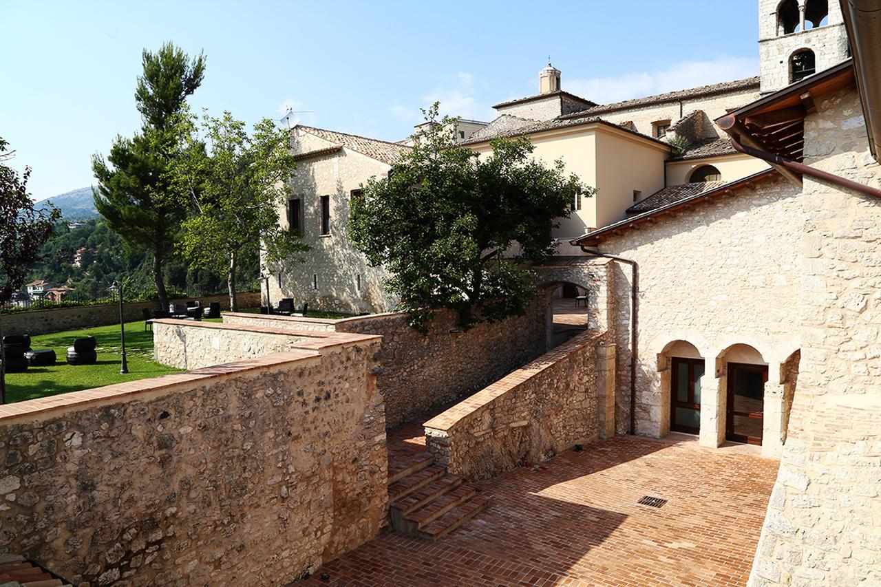 Monastero Di Sant'Erasmo Hotel Veroli ภายนอก รูปภาพ